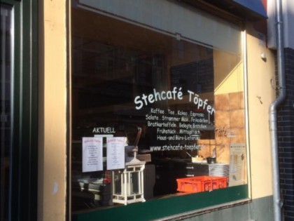 照片: Stehcaf&amp;eacute; T&amp;ouml;pfer